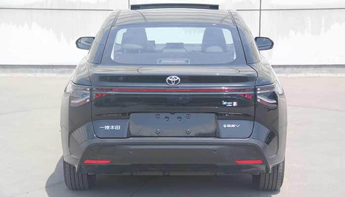 中大型纯电SUV昊铂HT，预售22万起，这价格我惊呆了！